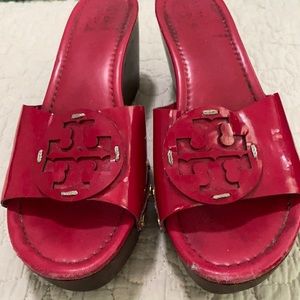 Authentic Tory Burch Wedge. Red. Great condition. Size 9.